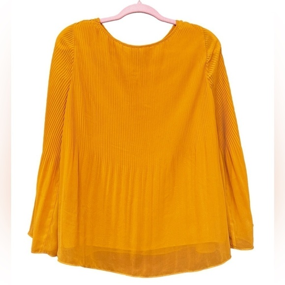 Max Edition Dressy Blouse Size Medium - Picture 2 of 8